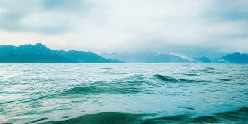 海的对面是山出自哪首歌？